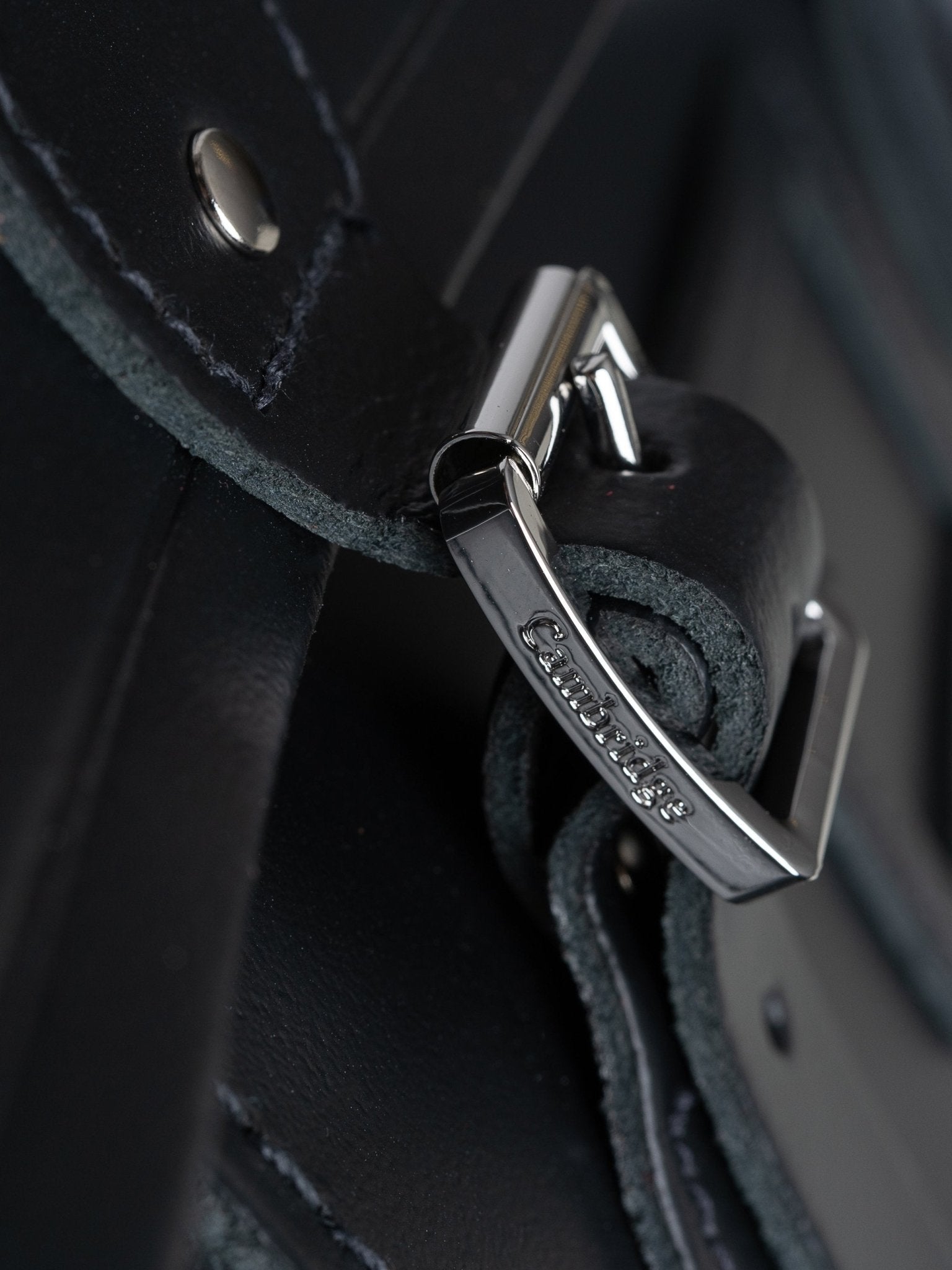 The 15 Inch Batchel - Black - Image 8