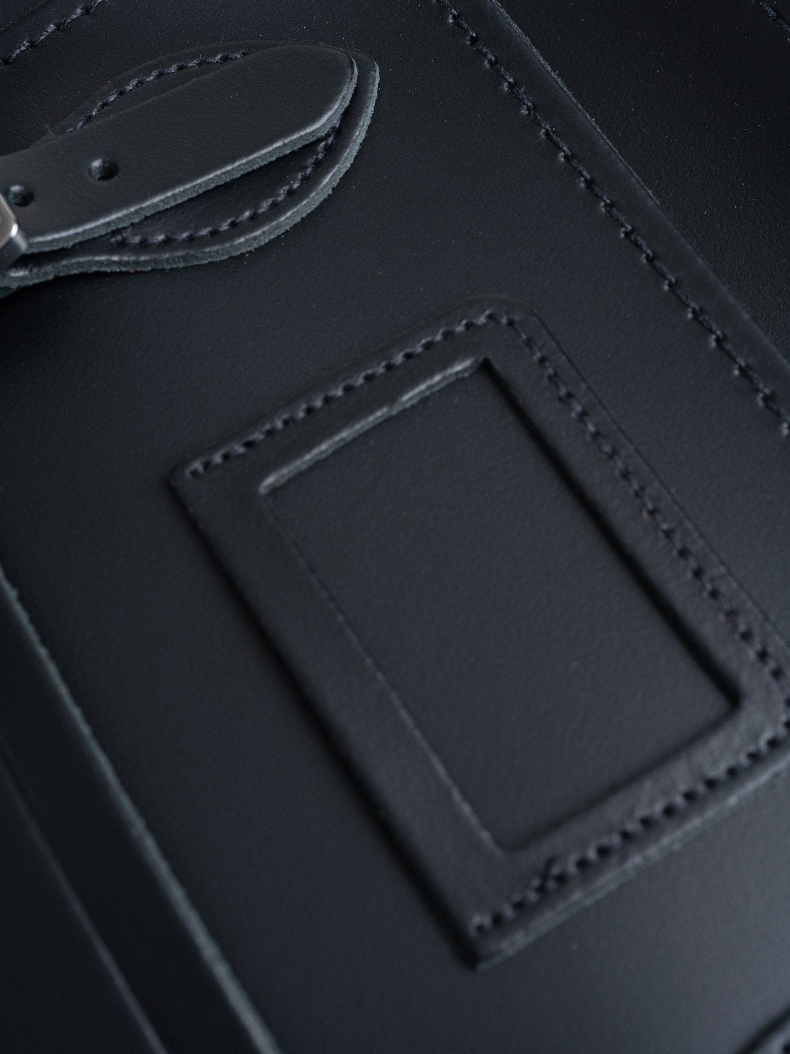 The 15 Inch Batchel - Black - Image 7